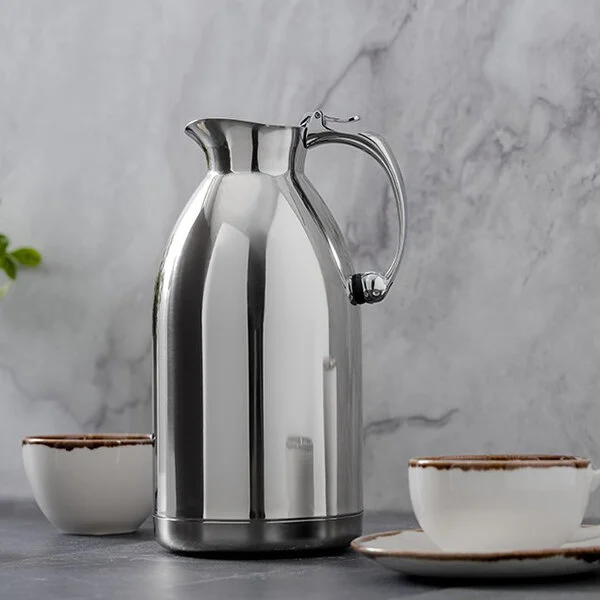 Alfi Hotello Insulated Stainless Carafe – Chrome – 1L - Image 2