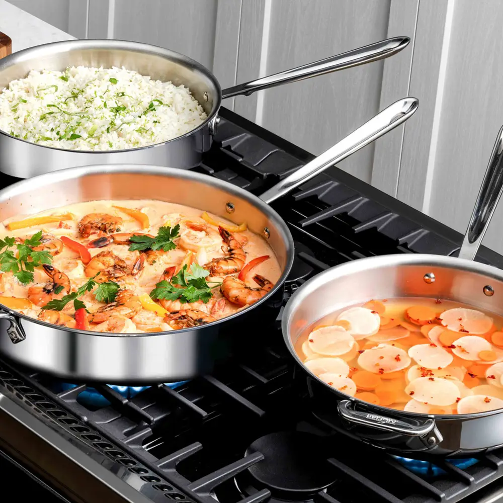 All-Clad D3 Stainless Steel 6-Quart Sauté Pan With Lid - Image 4