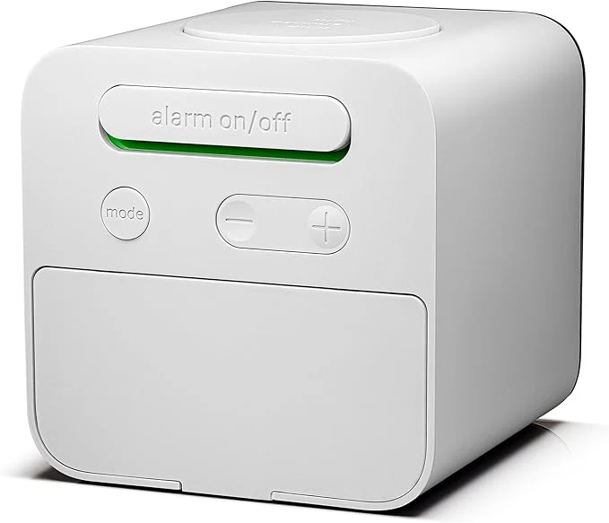 Braun Digital Alarm Clock with Voice Output – White - Image 3