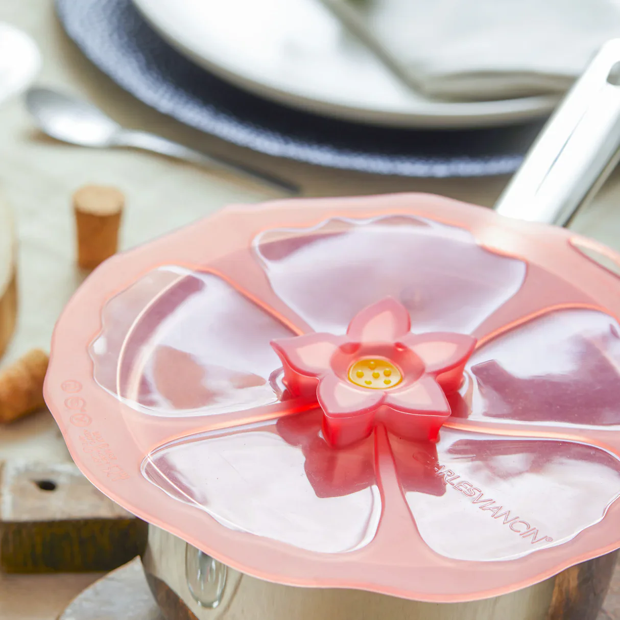 Charles Viancin High Heat Silicone Cooking & Storage Lid – Hibiscus – 8" - Image 3