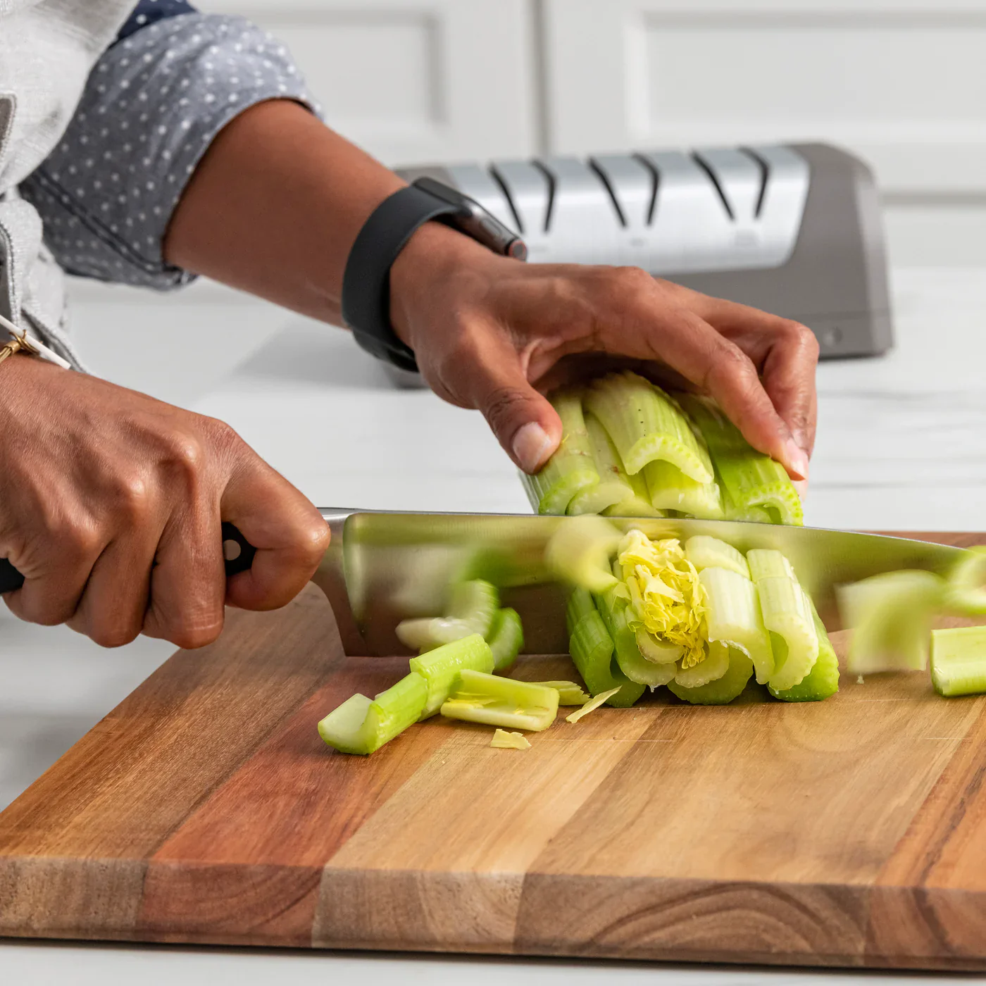 Chef’sChoice Rechargeable Angle Select DC 1520 Cordless Electric Knife Sharpener - Image 5
