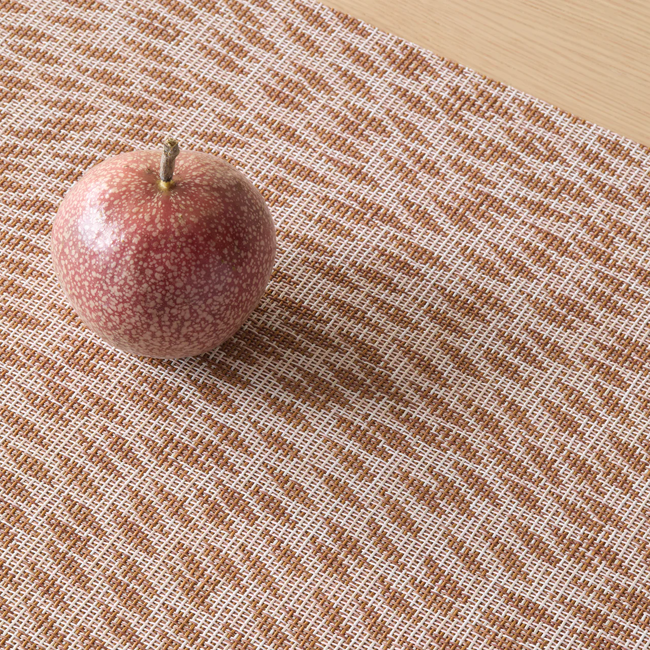 Chilewich Flutter Placemat - Rosewood - Image 4