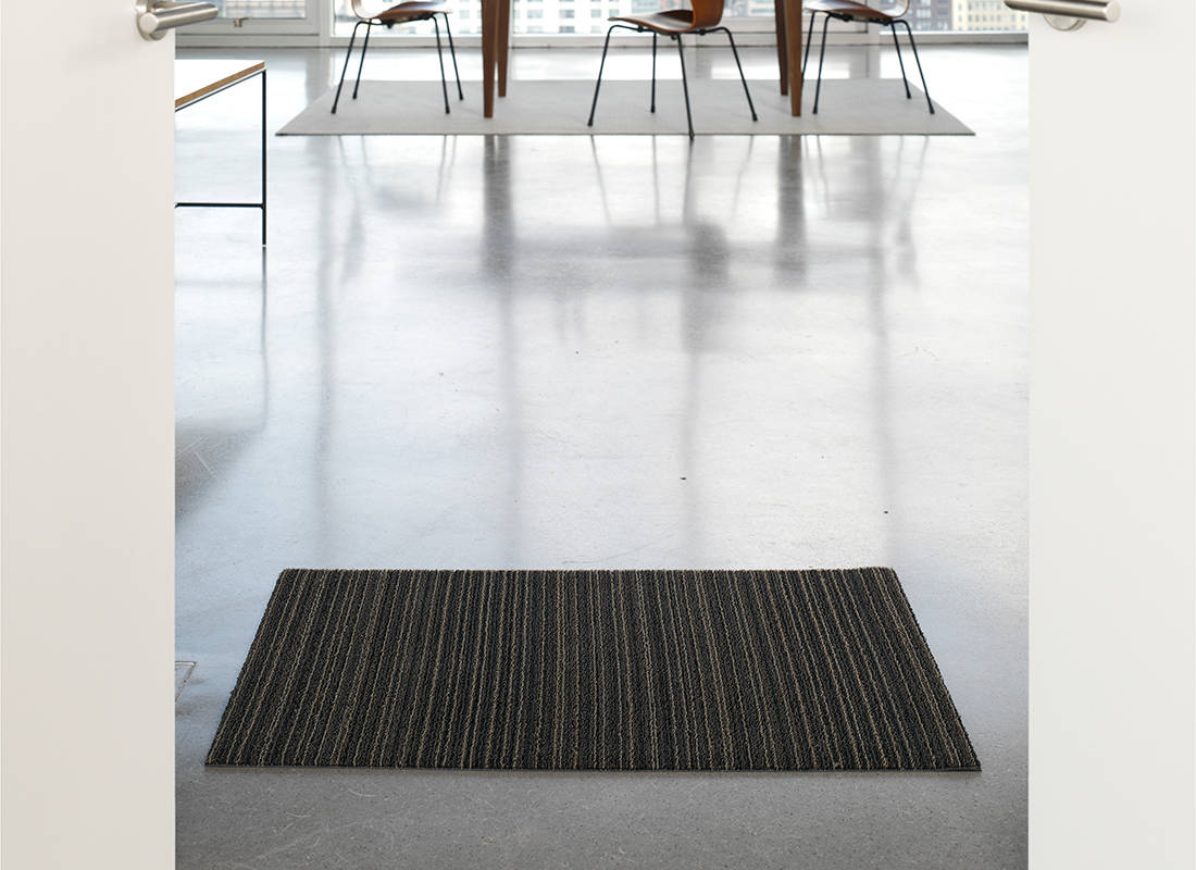 Chilewich Shag Skinny Stripe Doormat – Steel – 18" x 28" - Image 4