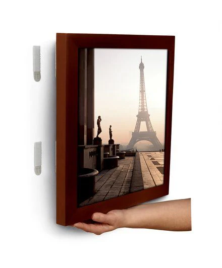 Command Damage-Free Medium Picture Hanging Strips – 10lb – Pack of 4 - Image 3