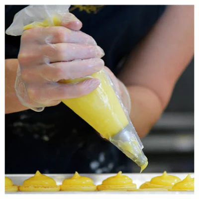 Disposable Vinyl Gloves – Powder Free – Large - Pack of 100 - Image 4