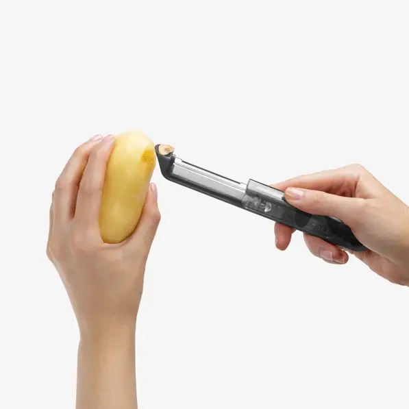 Dreamfarm Sharple Always Sharp Safety Vegetable Peeler – Black - Image 3