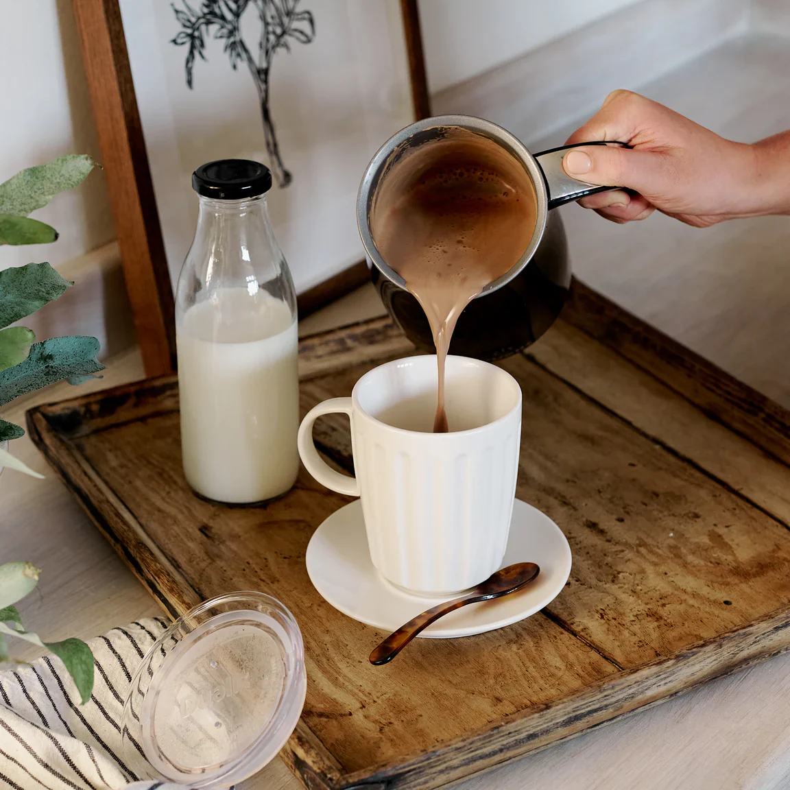 Dualit Stainless Cordless Milk Frother and Hot Chocolate Maker - Image 3