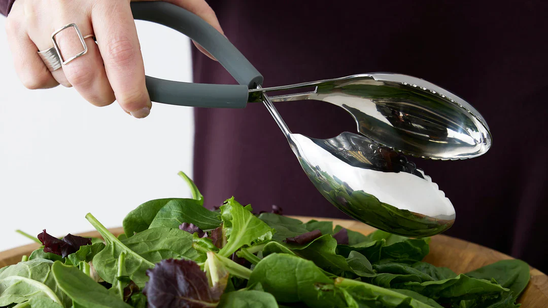 Endurance One-Handed Squeeze Shark Tongs - Image 3