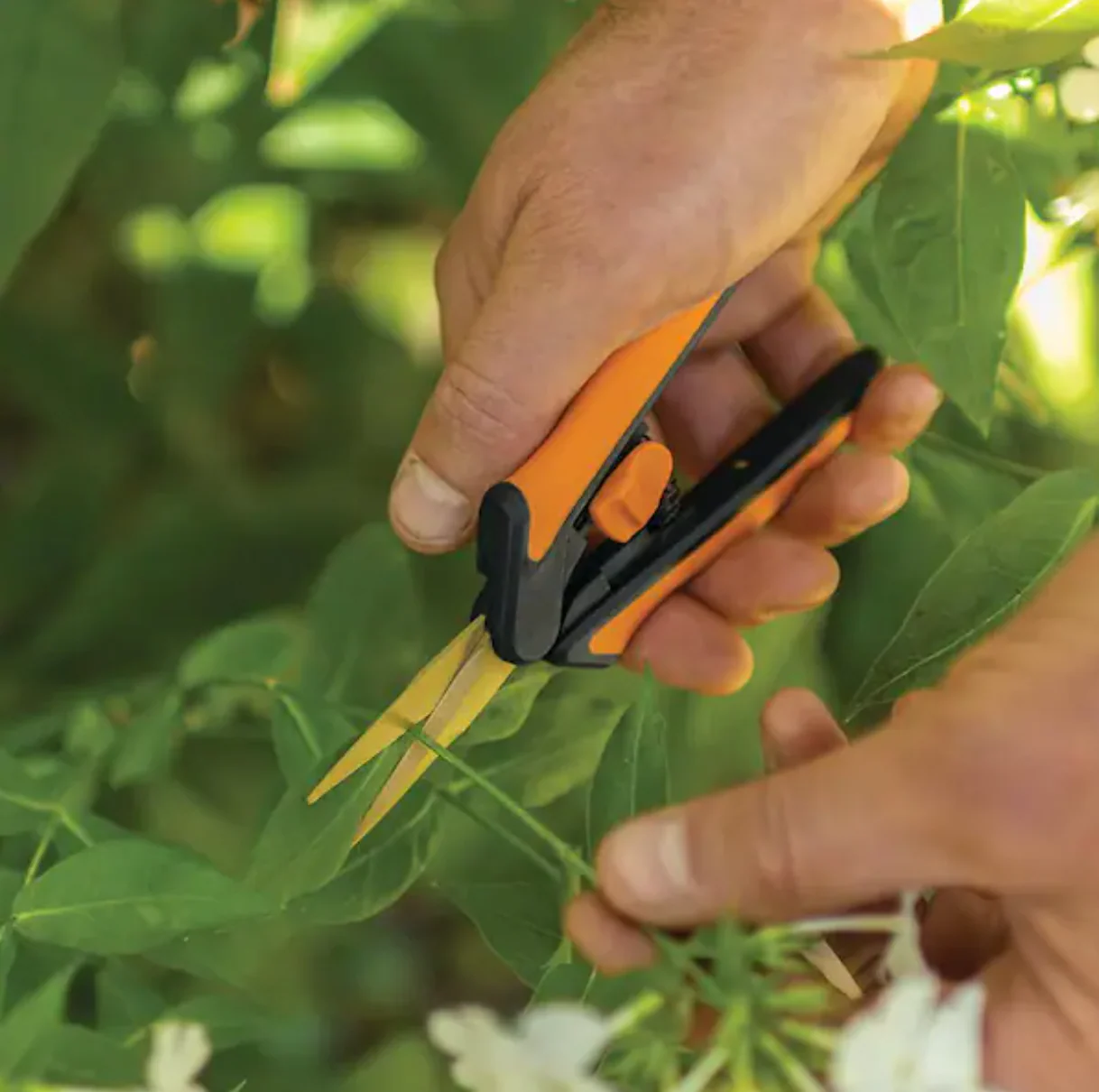 Fiskars Micro Tip – Pruning Snips With with Softgrip handles - Image 2