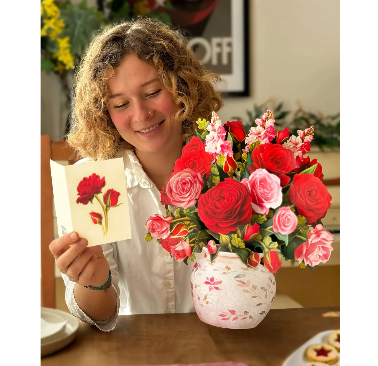 Fresh Cut Paper 3D Pop Up Flower Greeting Note Card – Blooming Roses – 6" x 5" - Image 7