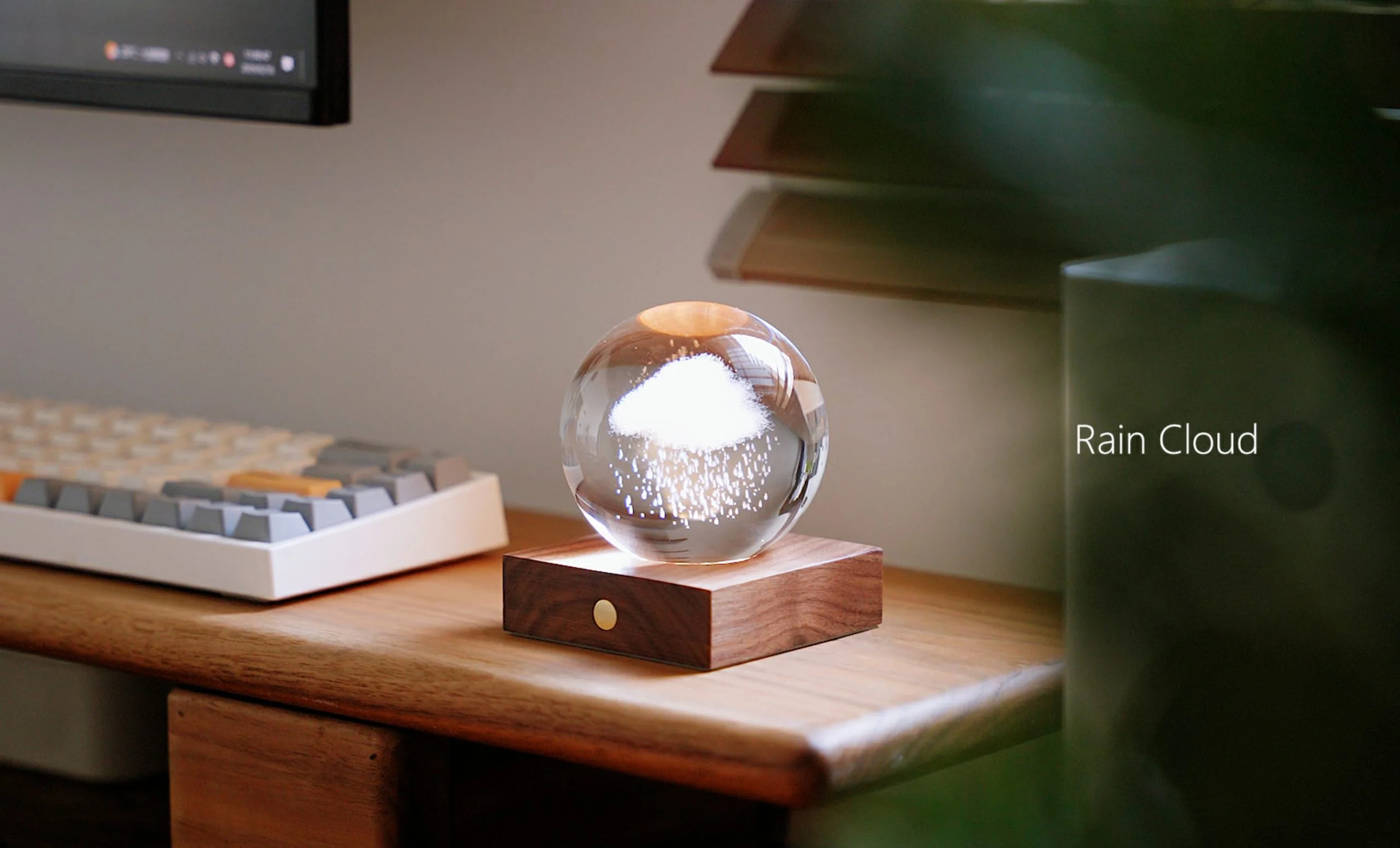Gingko Designs Amber Crystal Light Paper Weight – Cloud - Image 3
