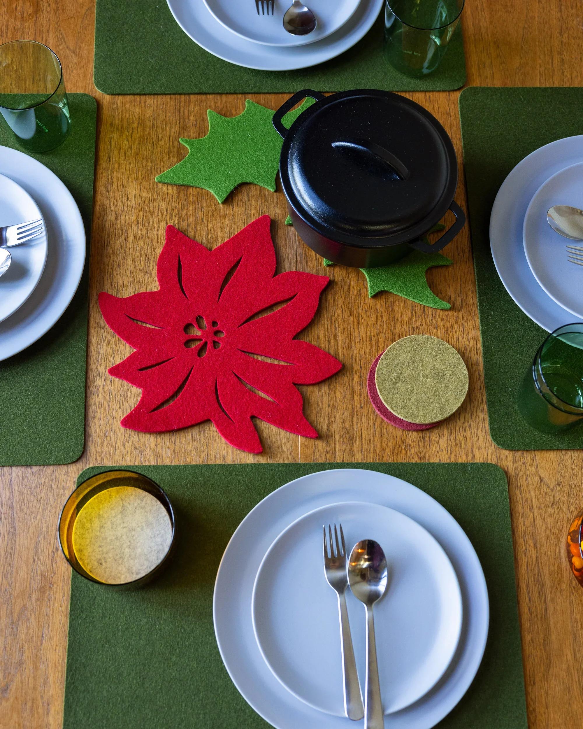 Graf Lantz Poinsettia Trivet – 10" - Image 3