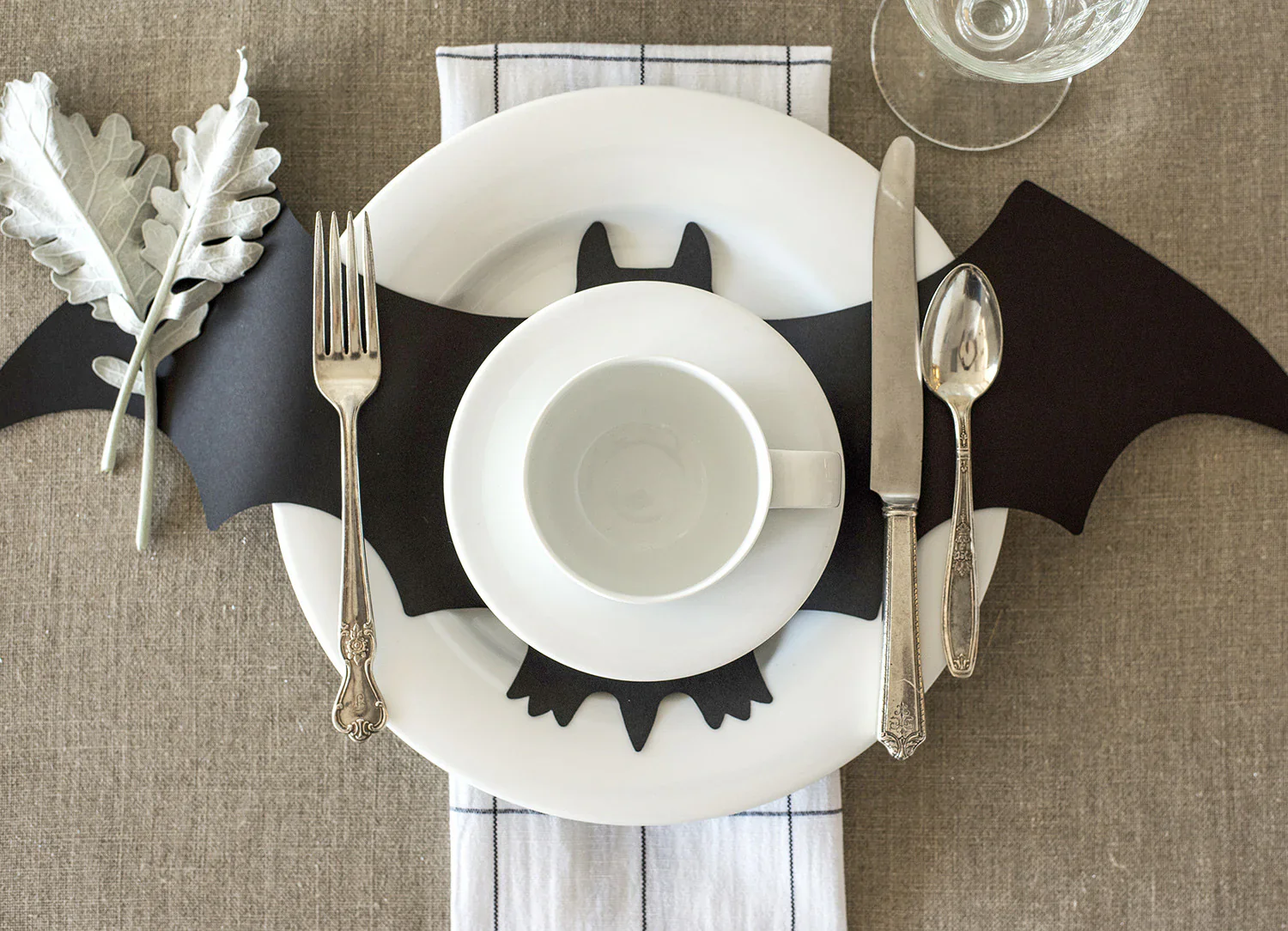 Hester & Cook Paper Placemats - Die-cut Bat Placemat – Pack of 12 - Image 3
