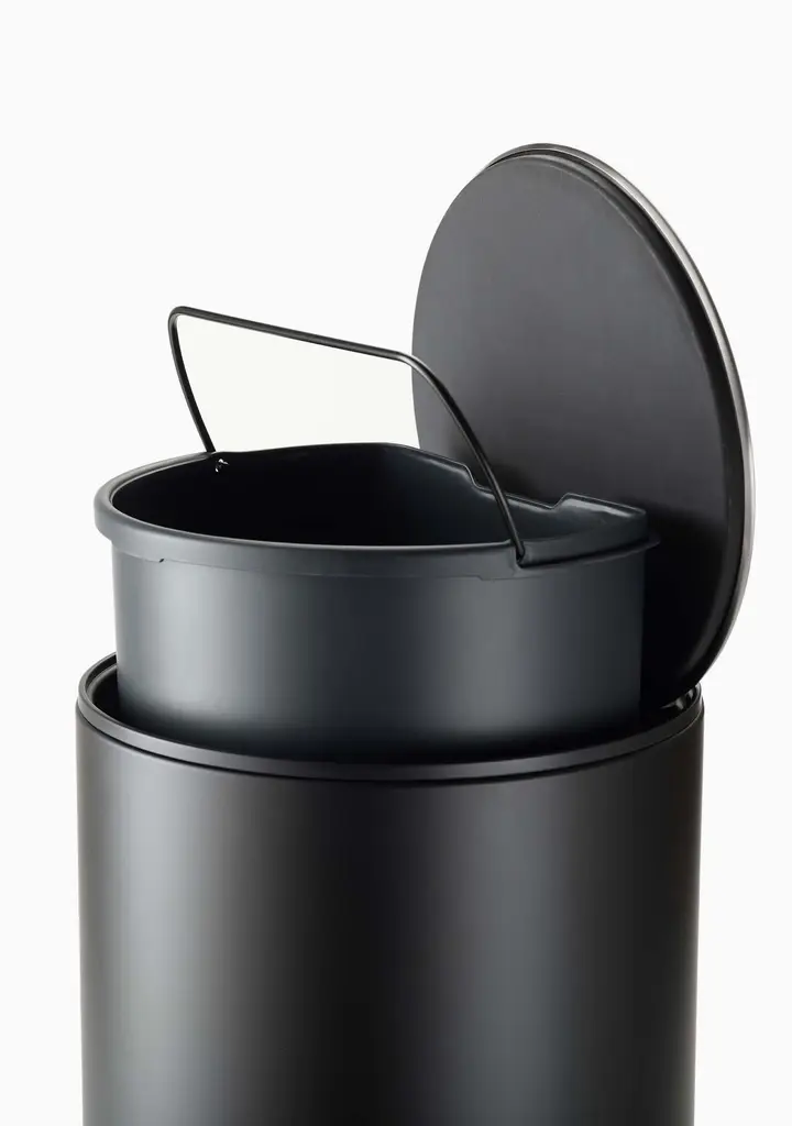 Joseph Joseph Arc 10L Easy-push Pedal Trash Can – Matt Black - Image 3