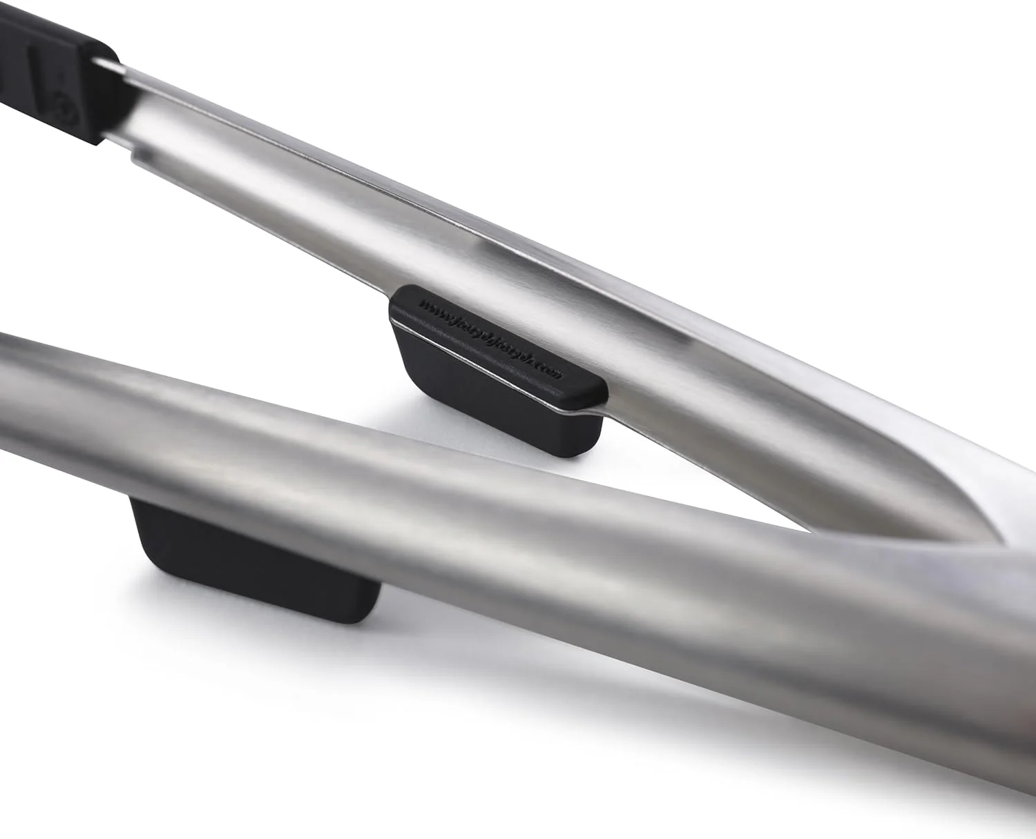 Joseph Joseph Elevate Fusion Silicone Tongs with Integrated Tool Rest - Image 2