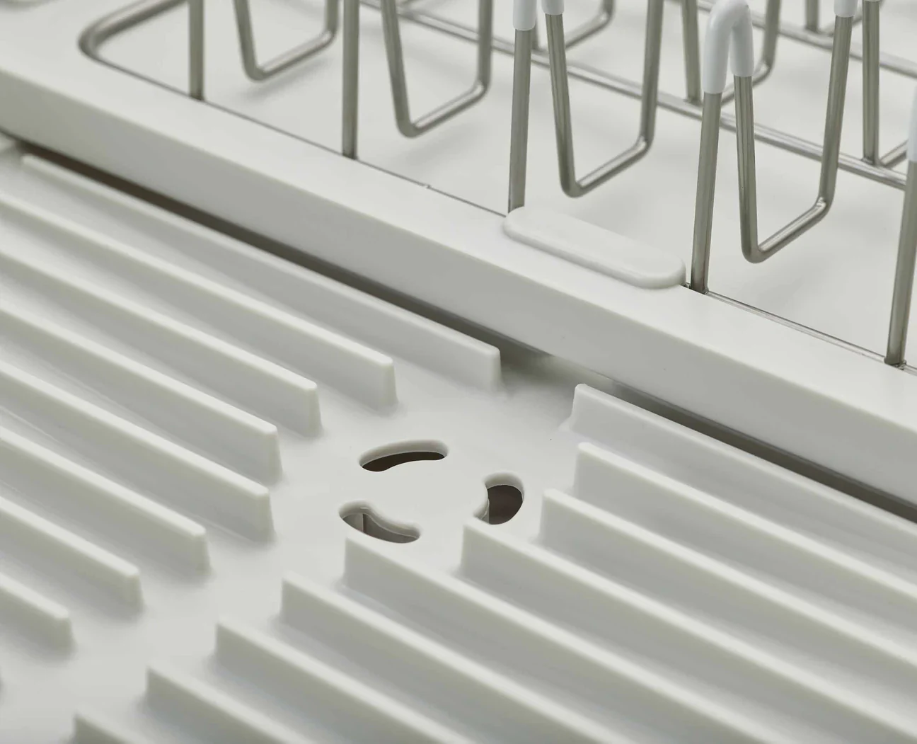 Joseph Joseph Extend Steel Expandable Dish Rack –  Stone - Image 4