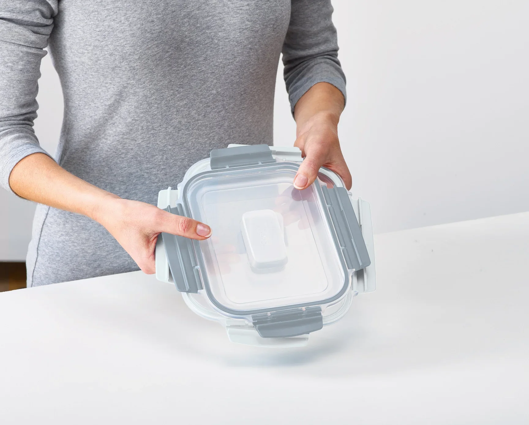 Joseph-Joseph Nest Lock Containers - Sky – 10 Piece Nesting Set - Image 5