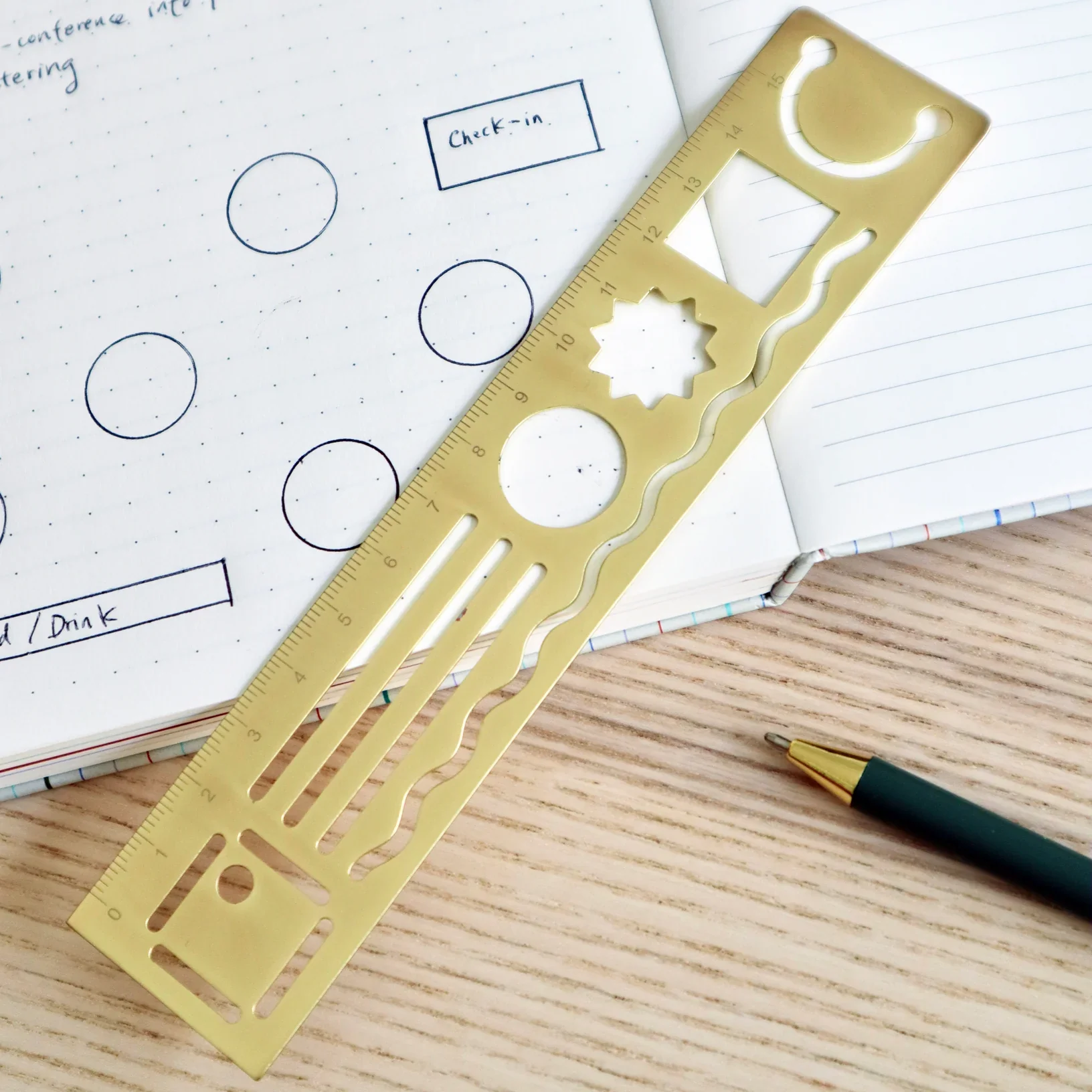 Kikkerland 3 in 1 Metal Ruler - Image 3