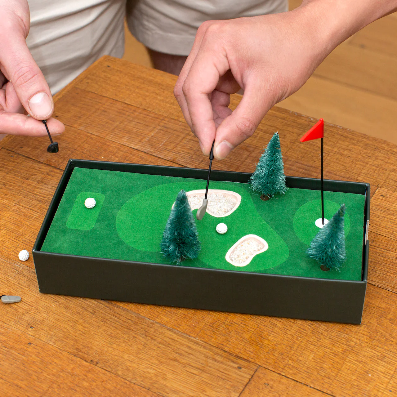 Kikkerland Desktop Golf Game - Image 3