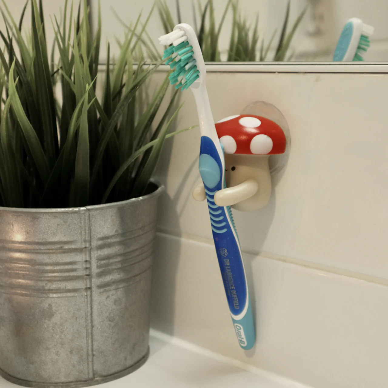Kikkerland Mushroom Toothbrush Holder - Image 2