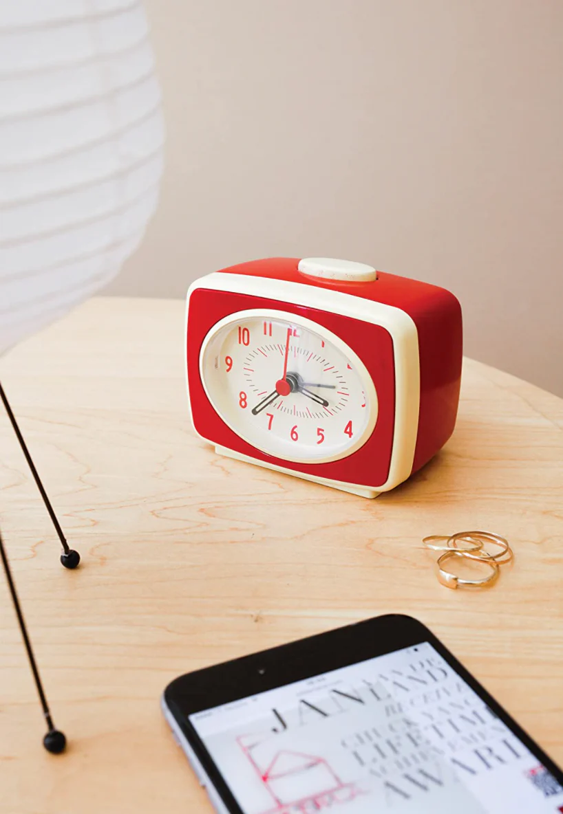 Kikkerland Retro Alarm Clock – Red - Image 4