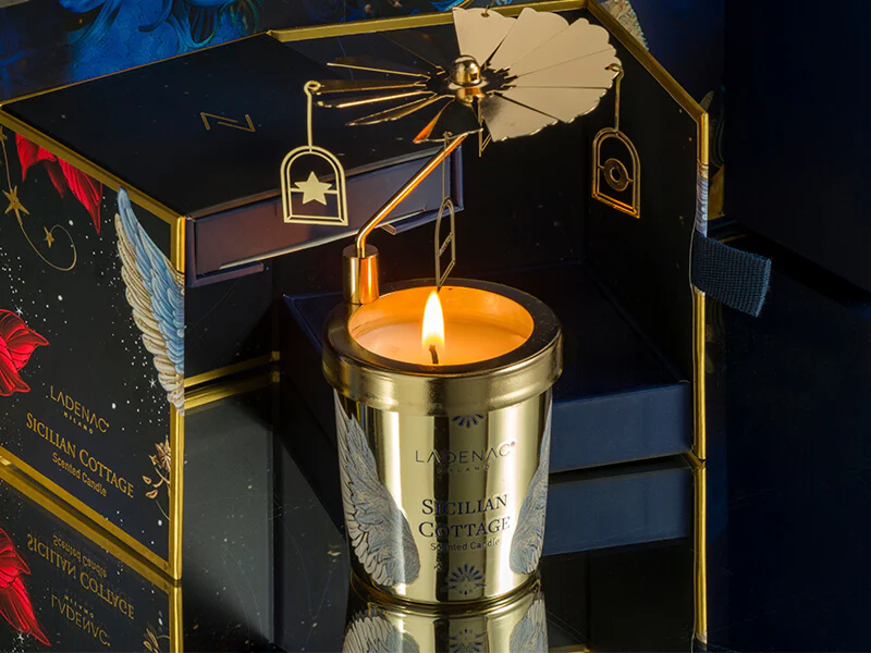 Ladenac Milano Sicilian Cottage Candle with Carousel – 2.6oz. - Image 3