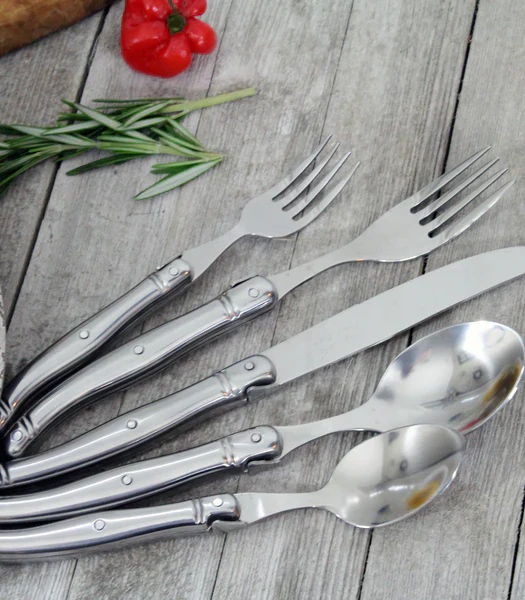 Laguiole French Flatware Set – 20 Piece - Service for 4 – Stainless Steel - Image 4