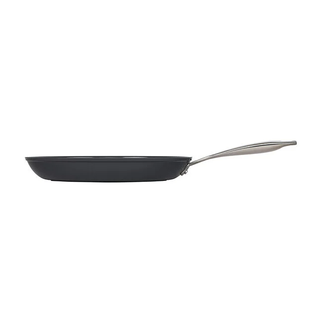 Le Creuset Essential Nonstick Ceramic Fry Pan – 12" - Image 3