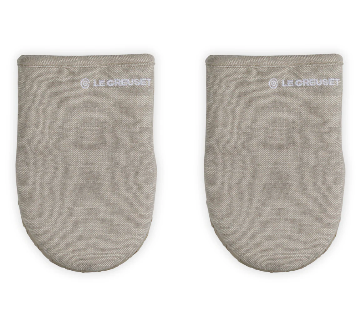 Le Creuset Mini Silicone Oven Mitts – Set of 2 – Charbon - Image 2