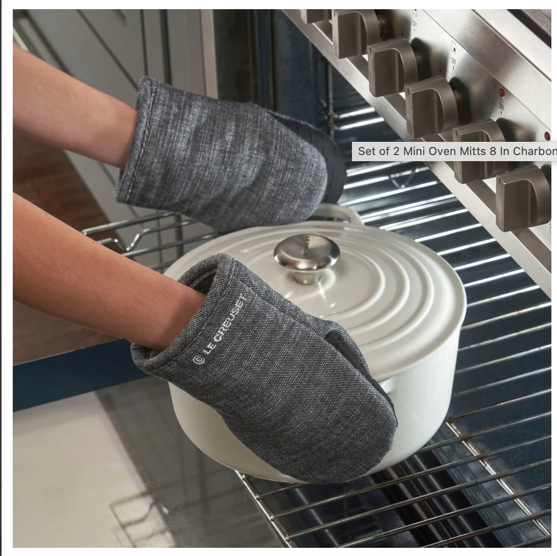 Le Creuset Mini Silicone Oven Mitts – Set of 2 – Charbon - Image 3