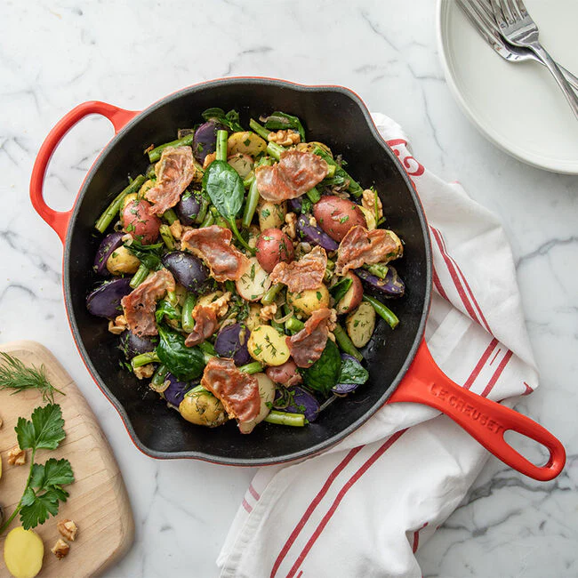Le Creuset Signature Skillet – 10 1/4" – Cerise - Image 2