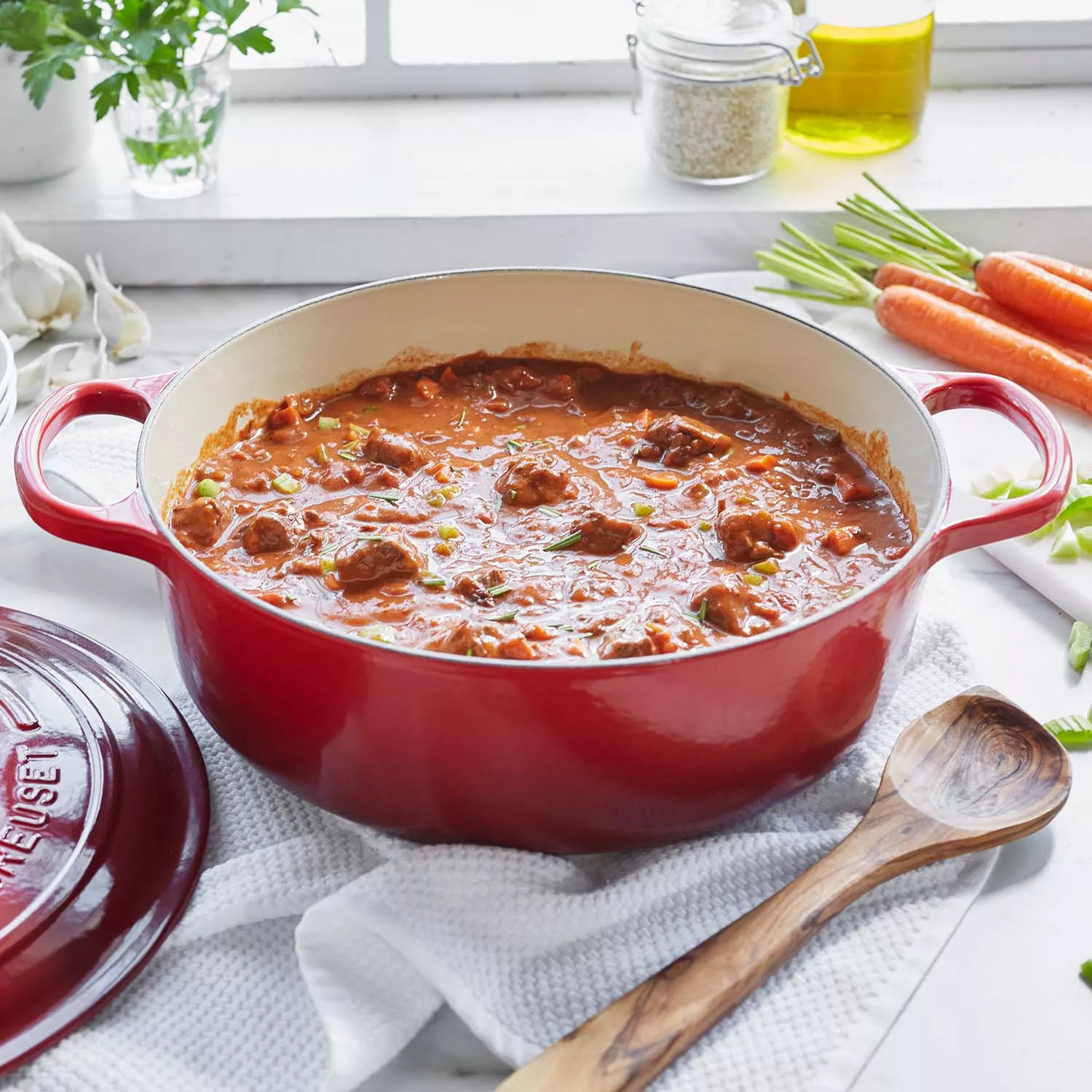 Le Creuset Wide Round Oven – SPECIAL – 6.75 QT – Cerise - Image 2