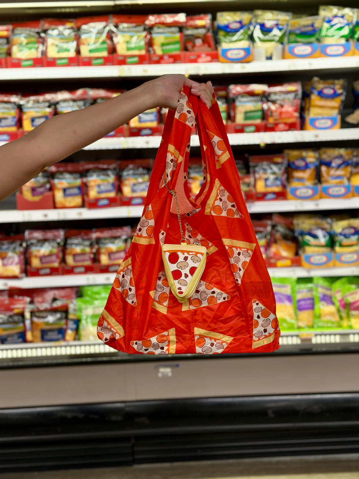 Living Royal 2 in 1 Bag Charm + Shopper Bag Inside – Pizza - Image 2