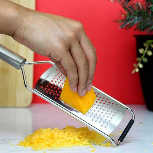 Microplane Professional Series Grater – Coarse - Image 3