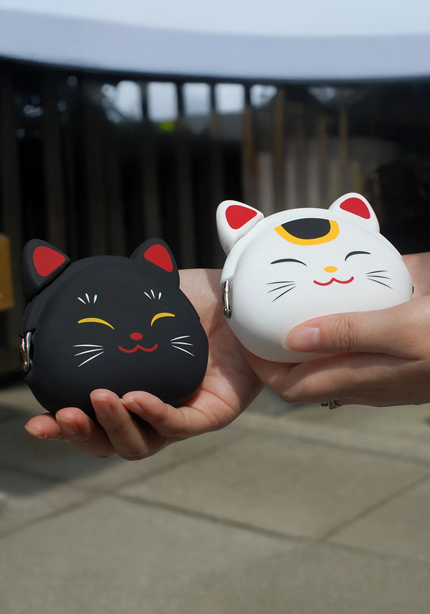 Mimi POCHIBI Japan Silicon Coin Purse – Lucky Cat – White - Image 4