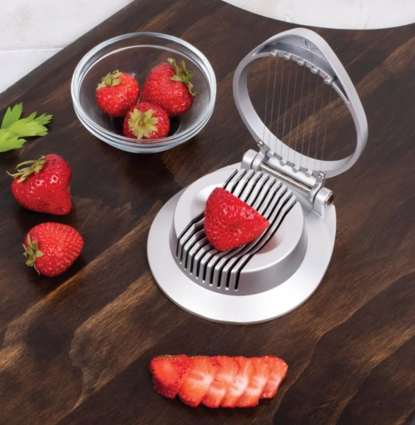 Non-Stick Kitchen Egg Slicer - Image 3