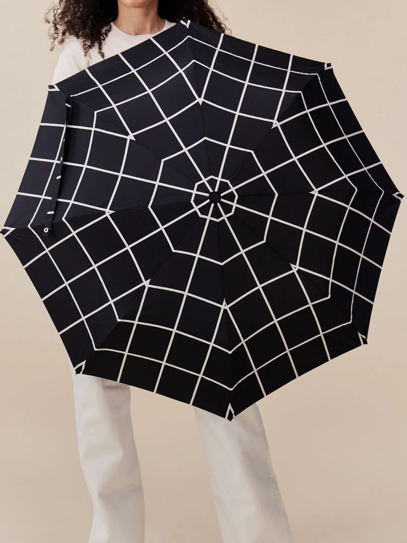 Original Duckhead Auto-Open Eco-Friendly Umbrella – Black Grid - Image 4
