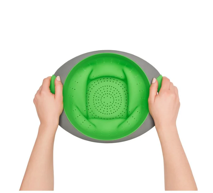 OXO Silicone Collapsible Colander – 3.5qt - Image 3