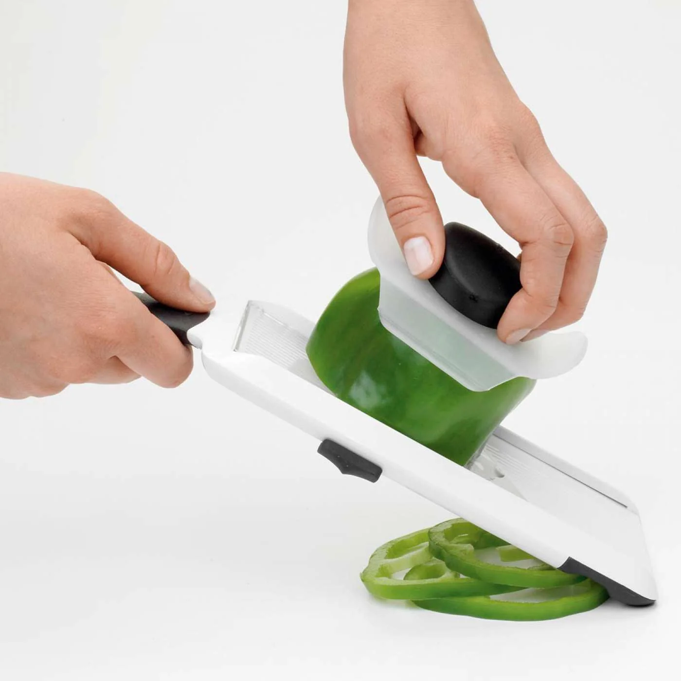 OXO Good Grips Hand-Held Mandoline Slicer - Image 4