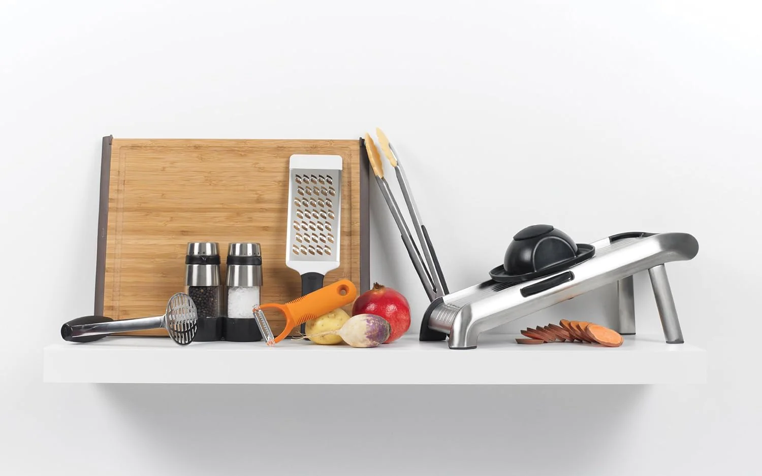 OXO Good Grips Stainless Steel Salt and Pepper Grinder Set - Image 6