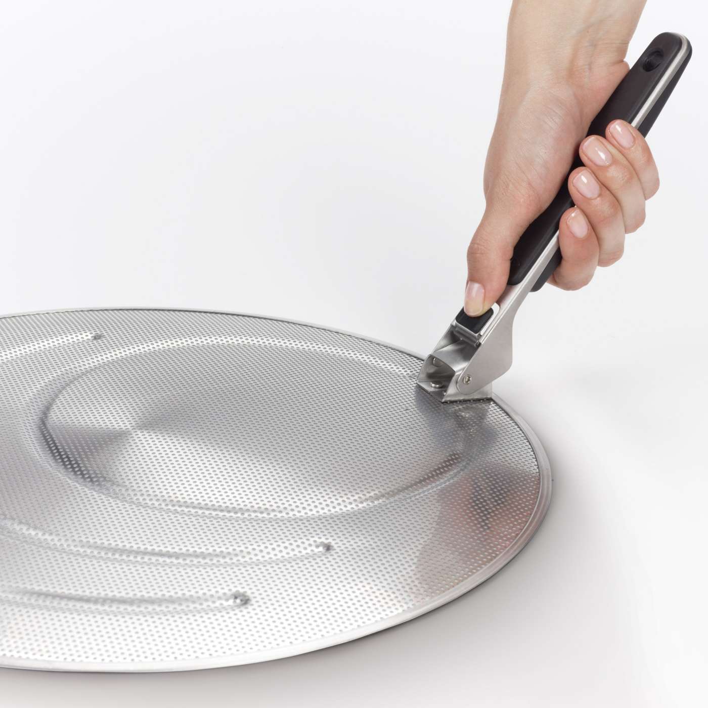 OXO Splatter Screen With Folding Handle - Image 4