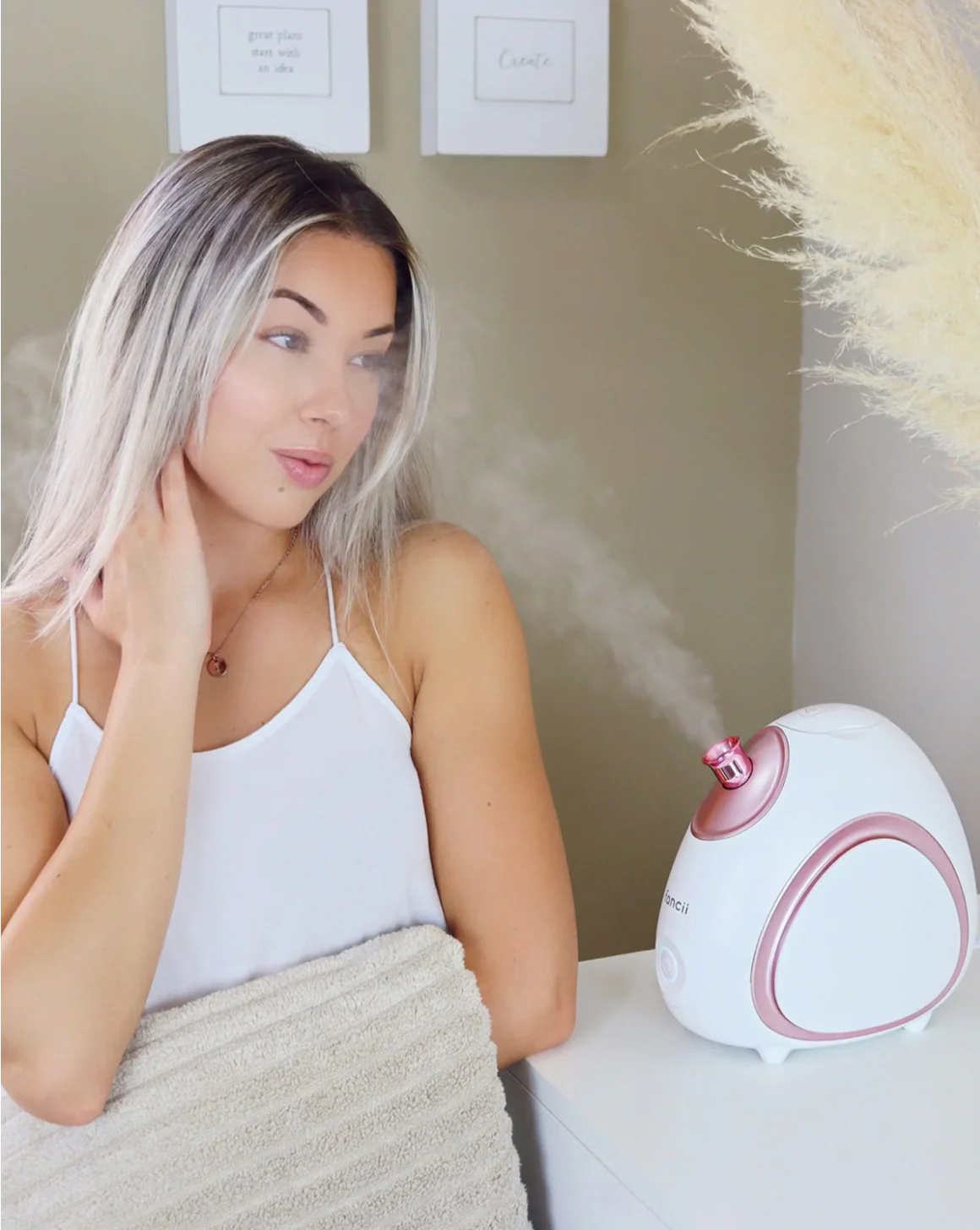 RIVO Nano-Glow Facial Steamer - Image 7