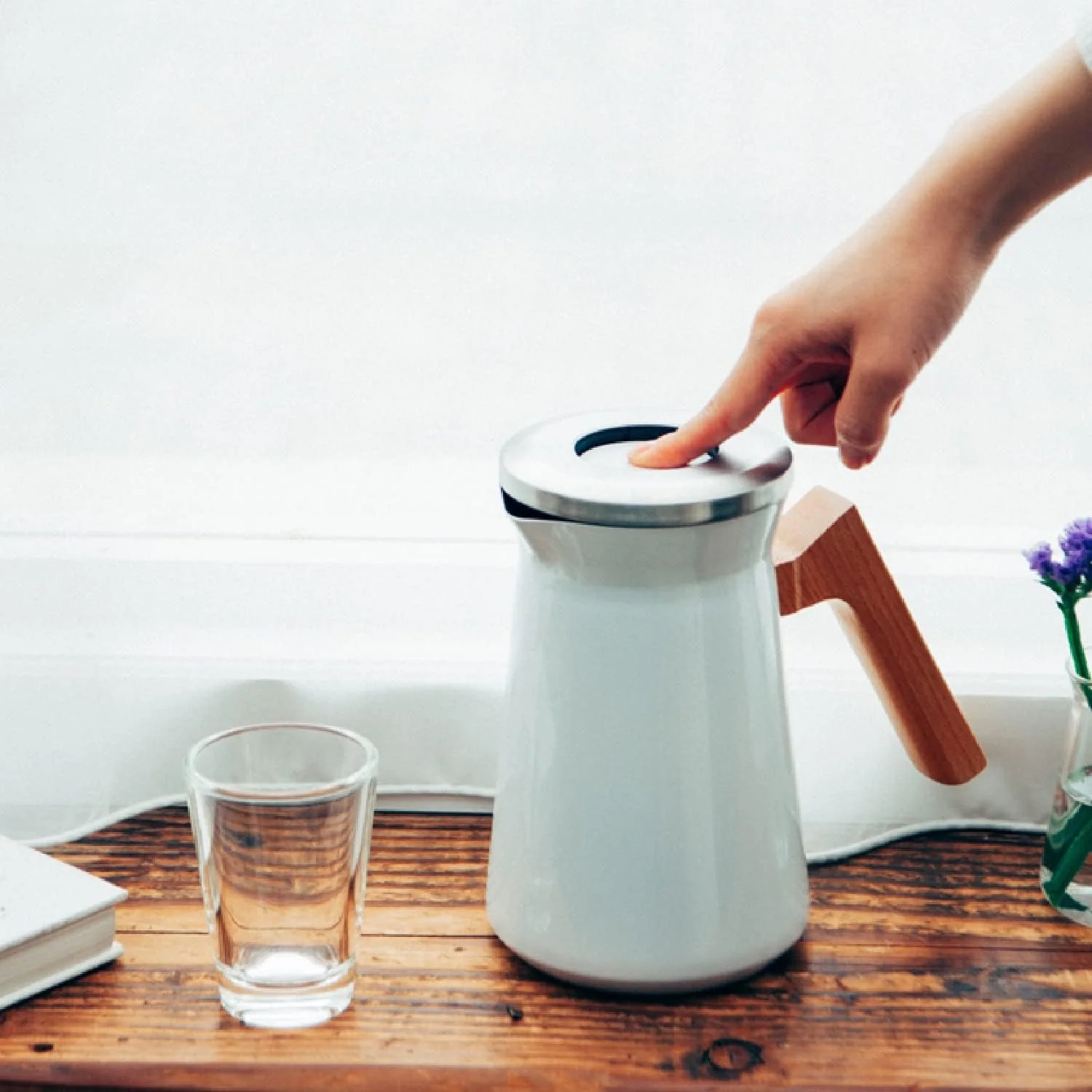 Simply Hario Double-Walled Stainless Steel Pot β 20oz. - Image 2