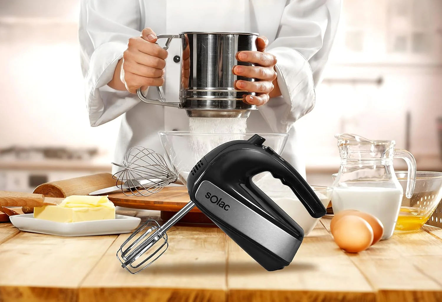 Solac Stainless Steel 5-Speed 200W Hand Mixer + Turbo β Black - Image 8