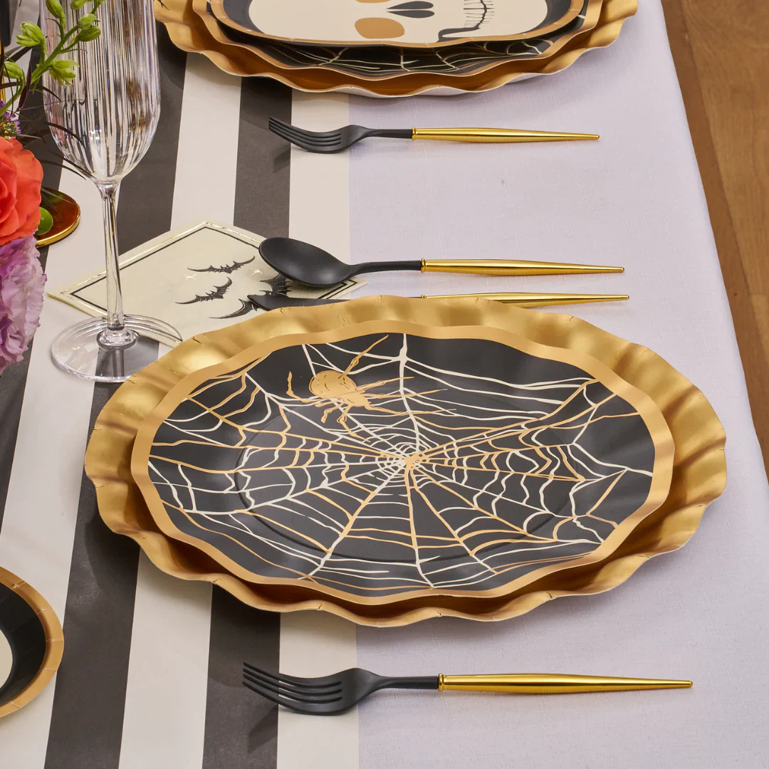 Sophistiplate Classic Wavy Spooky Paper Dinner Plate – 8pk - Image 2
