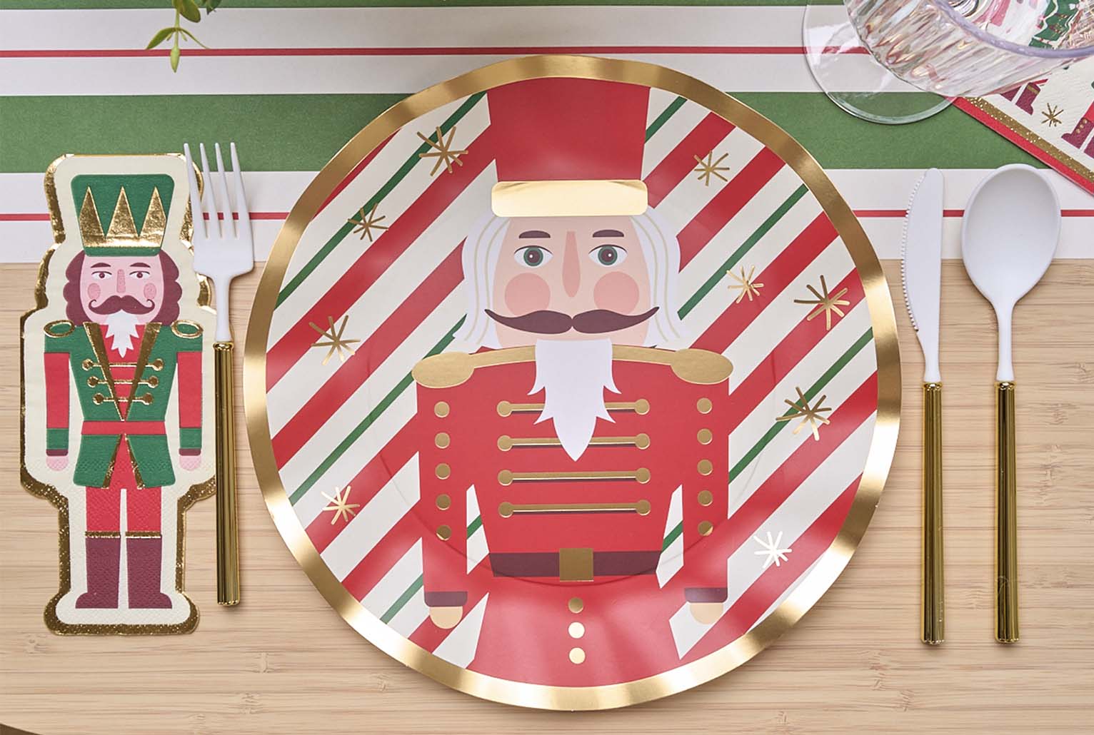 Sophistiplate Nutcracker Die-Cut Christmas Paper Guest Towel – 16pk - Image 3