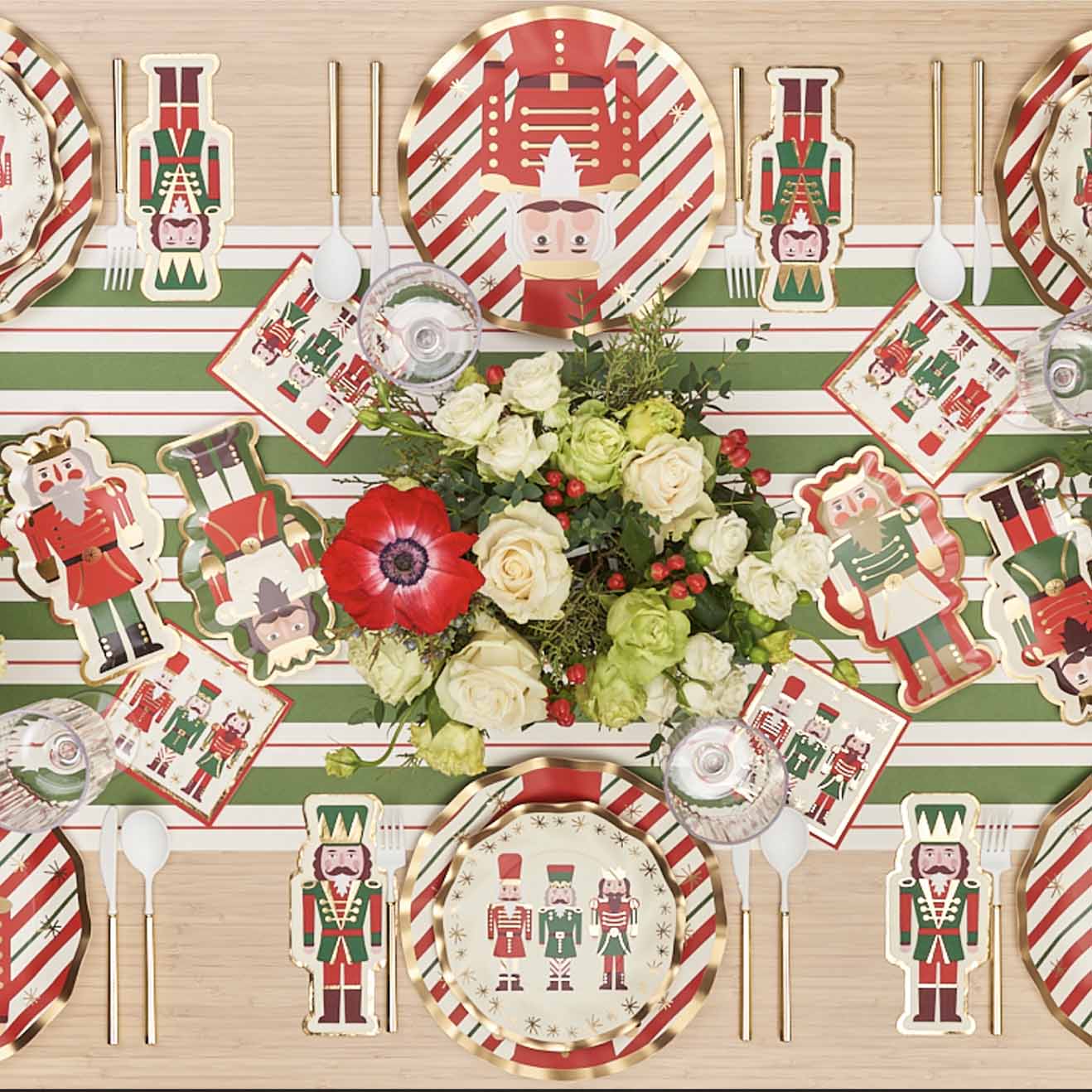 Sophistiplate Nutcracker Die-Cut Christmas Paper Guest Towel – 16pk - Image 5