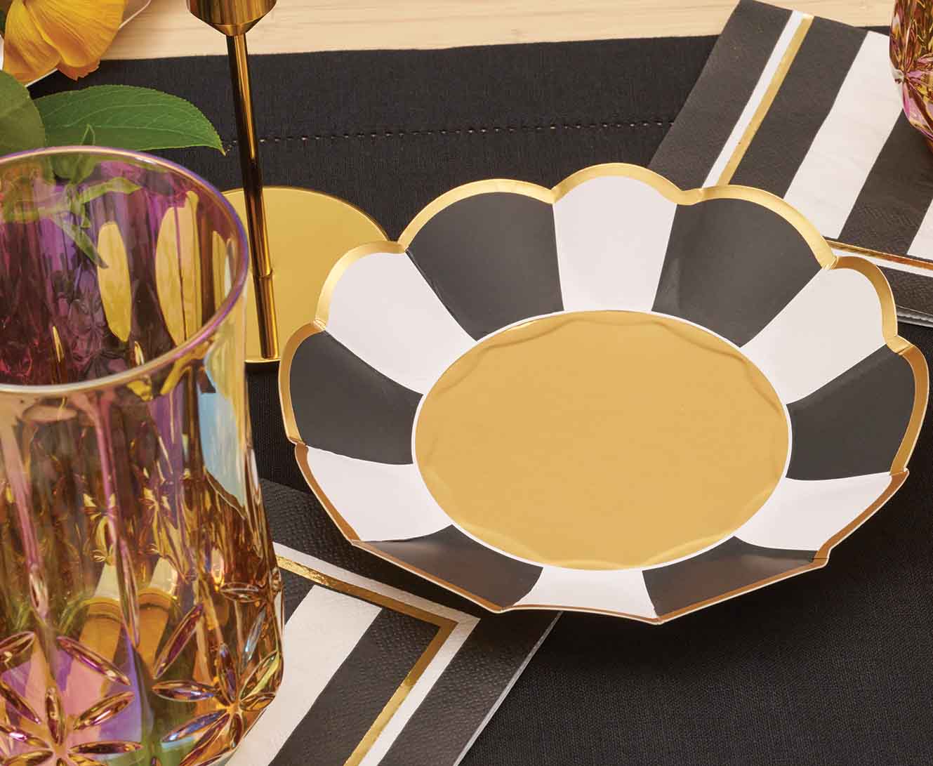 Sophistiplate Scalloped Appetizer/Dessert Bowl - 8pkg – Cordoba - Image 2