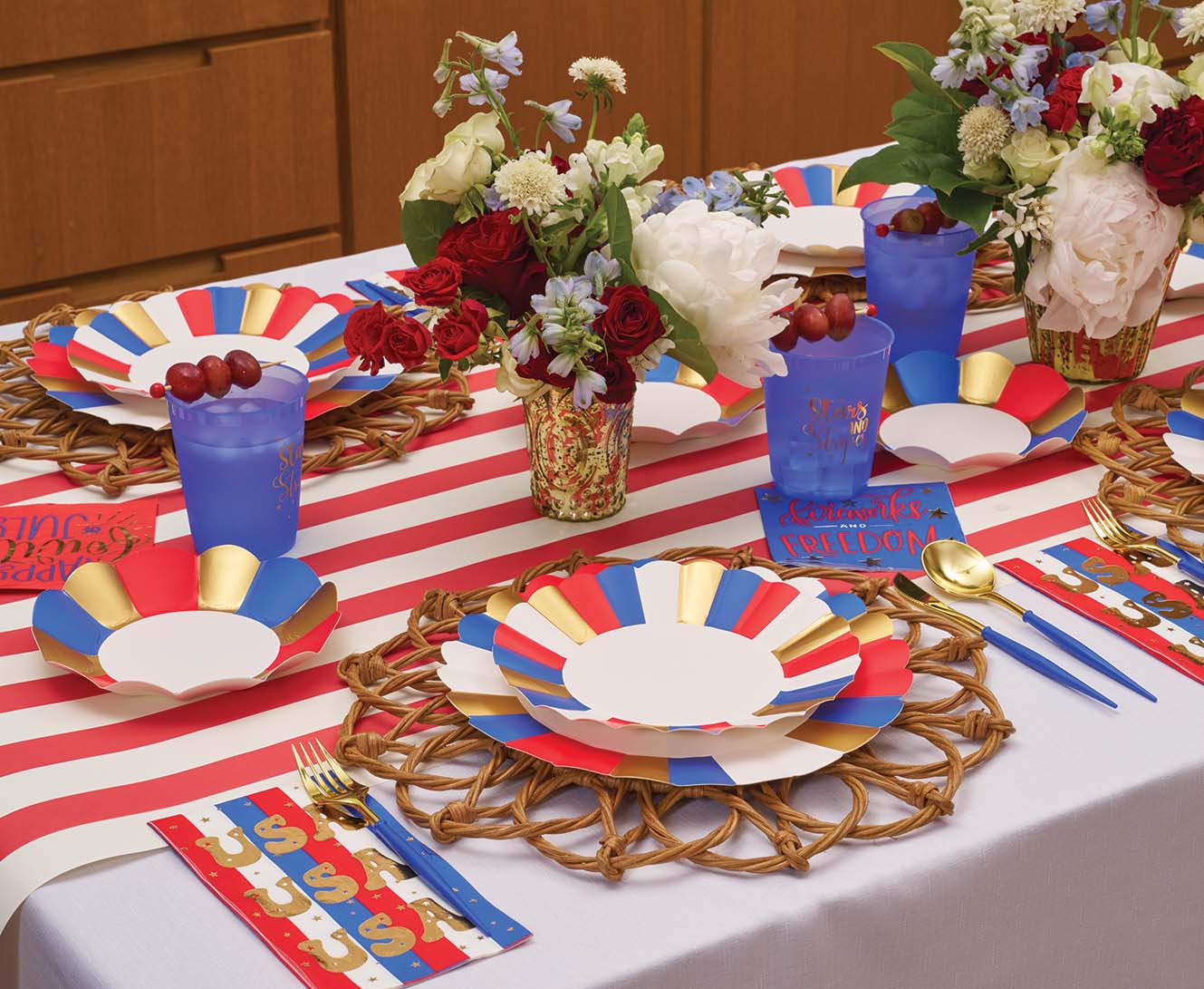 Sophistiplate Wavy Paper Appetizer & Dessert Bowls – 8pk – Modern Patriotic - Image 3