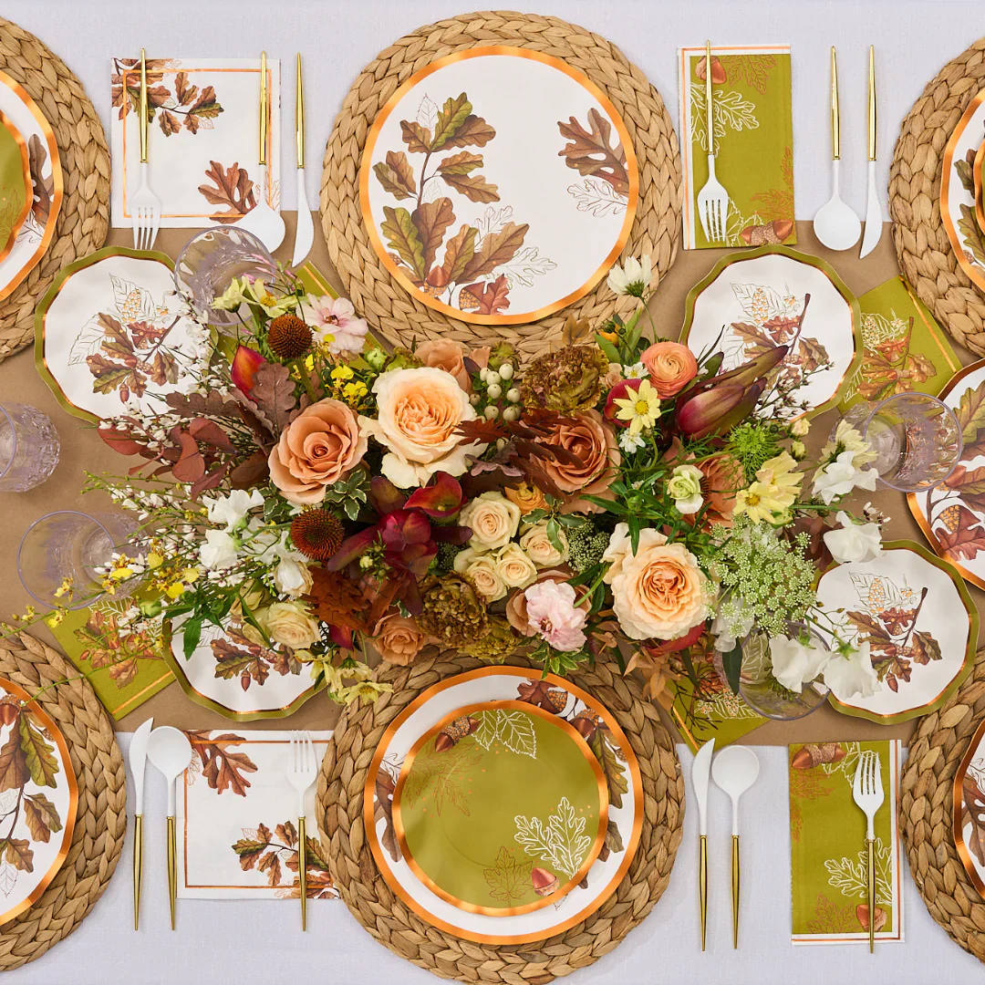 Sophistiplate Wavy Paper Dinner Plates – Acorn and Oak – 8pk - Image 4